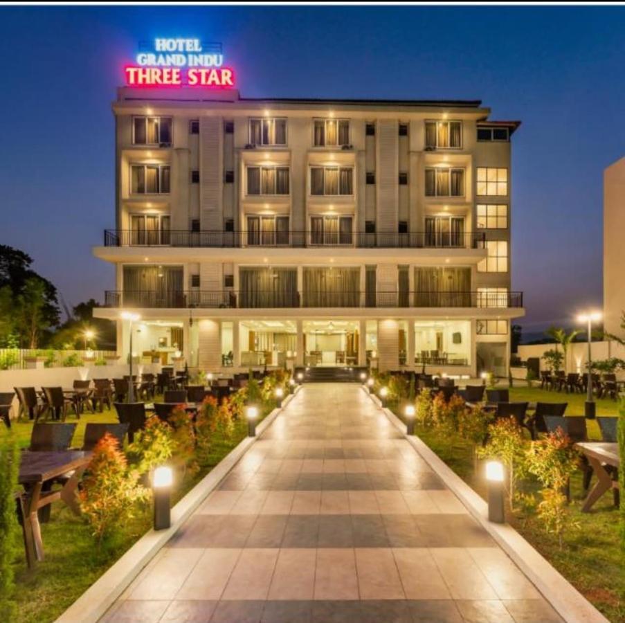Hotel Grand Indu, 3 Star Kolhapur Bagian luar foto